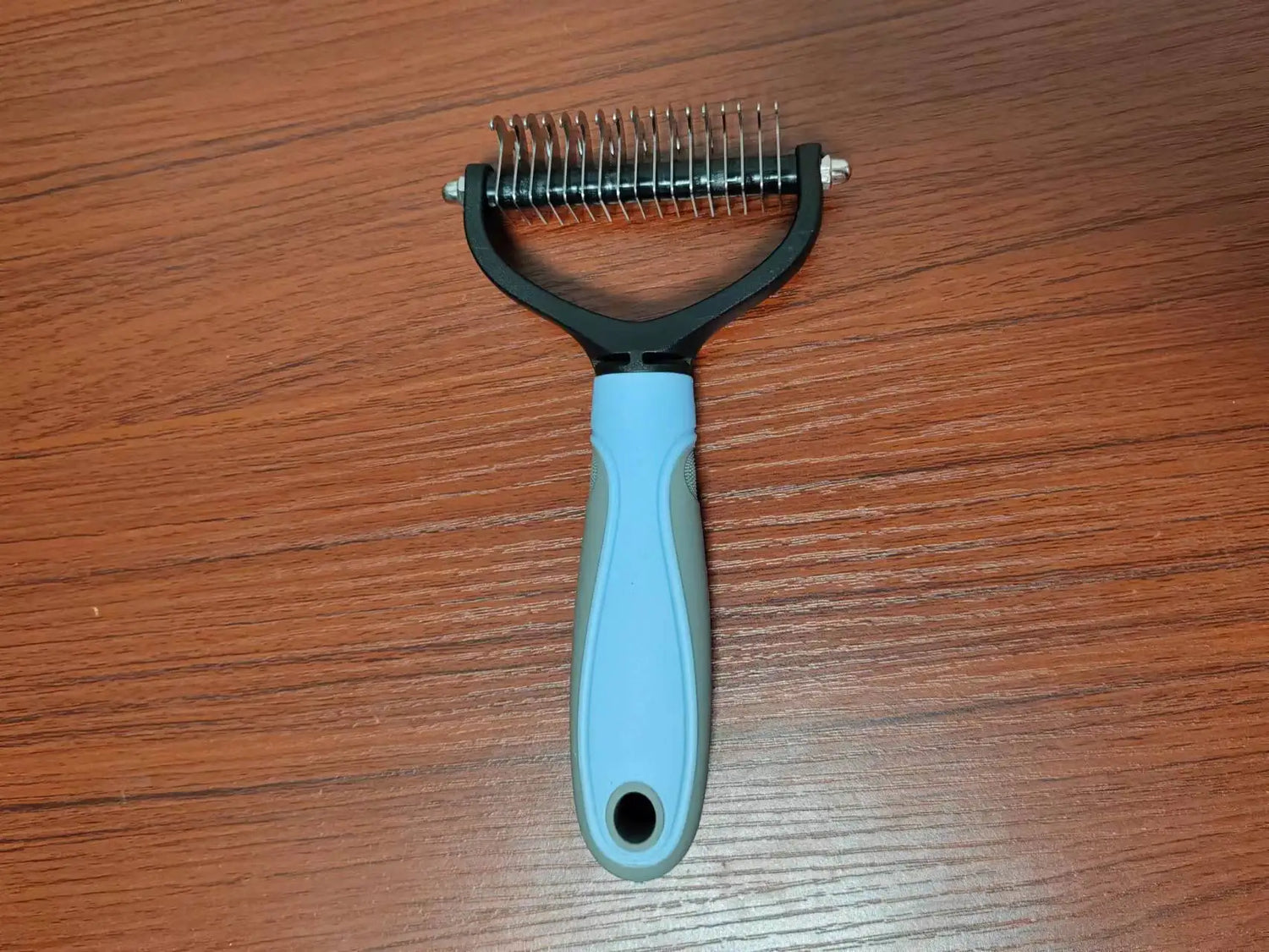 Double-Sided Deshedding Brush