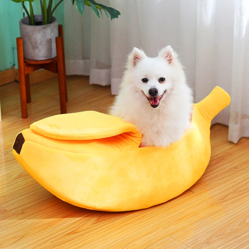 Cozy Banana-Shaped Pet Bed